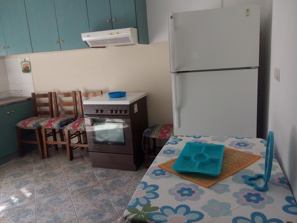 Anastasia - Efthimios Apartments Agios Konstantinos  Екстериор снимка